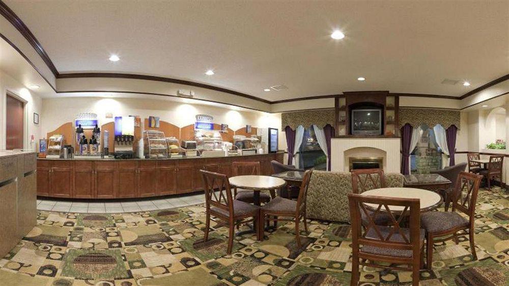 瑟克尔维尔智选假日套房酒店 Circleville 外观 照片